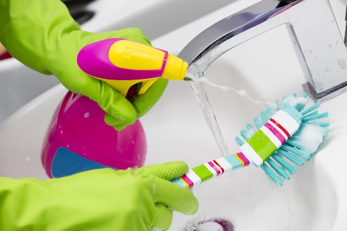 Bathroom cleaning in Bayswater with sanitised surfaces and mirrors